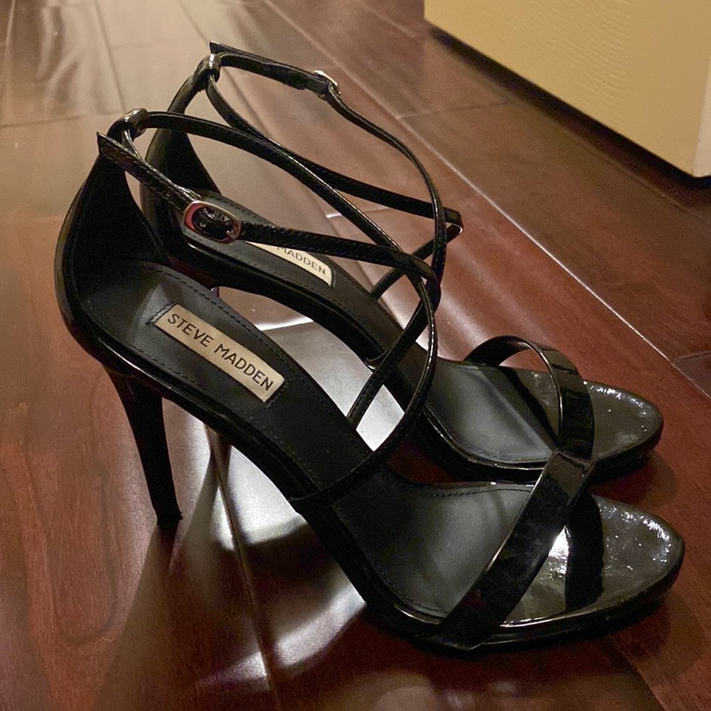 Steve Madden Black Strap Heels womens 9.5